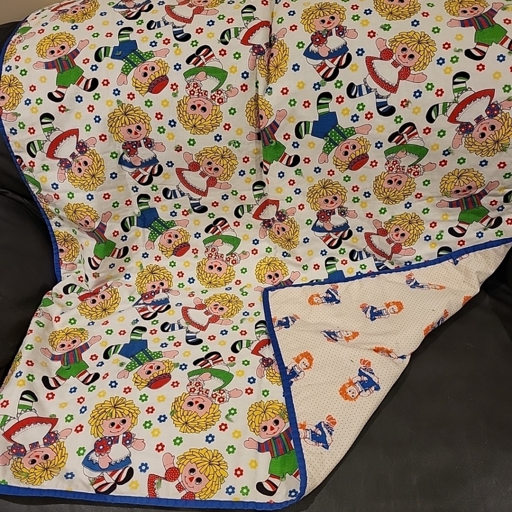 VTG Raggedy Ann & Andy Rag Doll Two Sided Blanket 40" X 51" Vlue Trim‎ Handmade